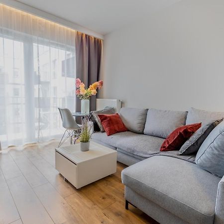 Bielany Apart Joanny Obok Metra Varşovia Exterior foto