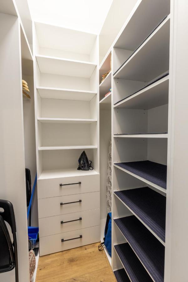 Bielany Apart Joanny Obok Metra Varşovia Exterior foto